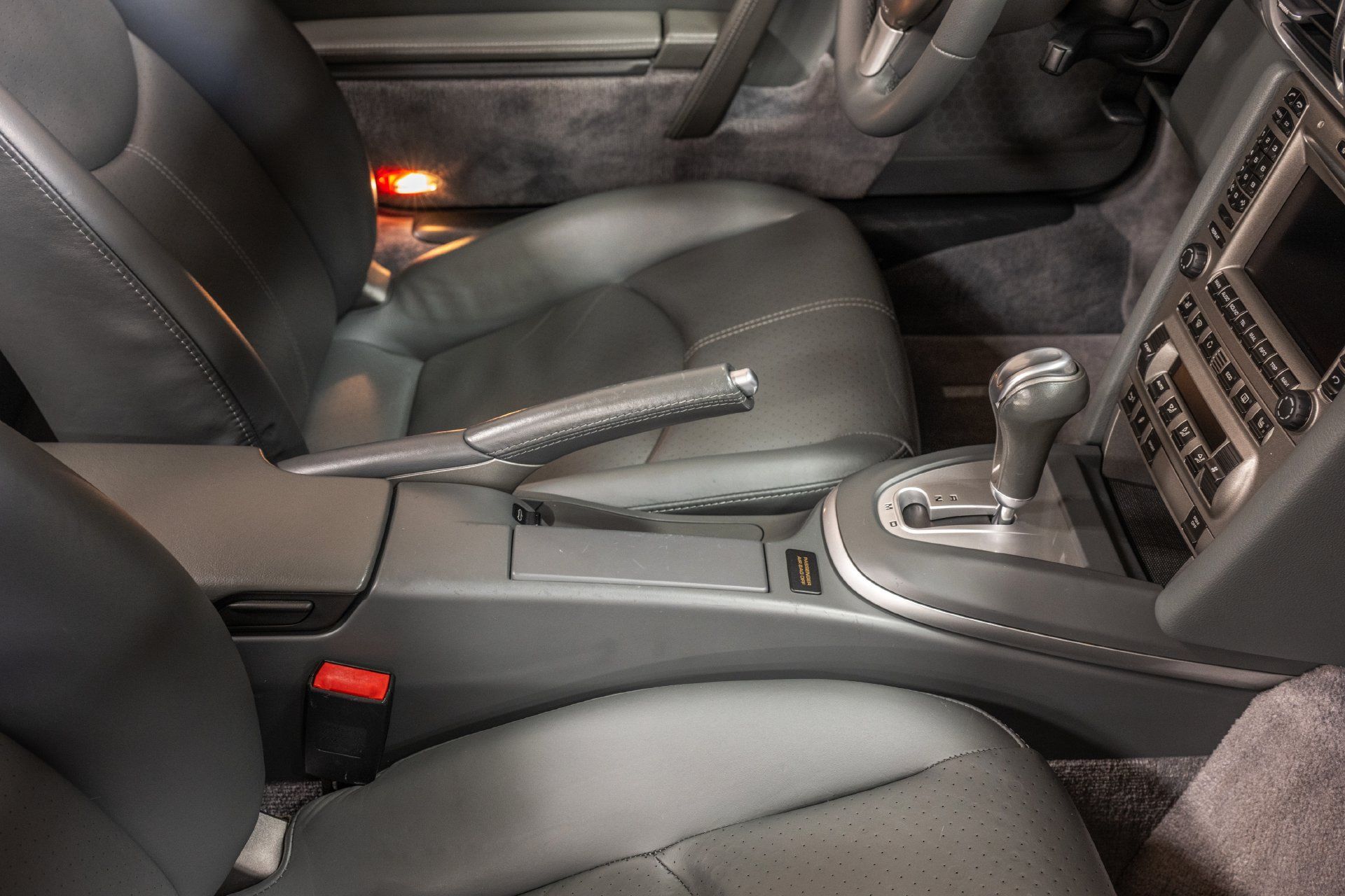 Used 2006 Porsche 911 Carrera S RWD image 40