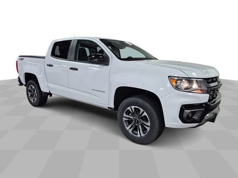 Used 2021 Chevrolet Colorado Z71 w/ Safety Package AWD/4WD image 2