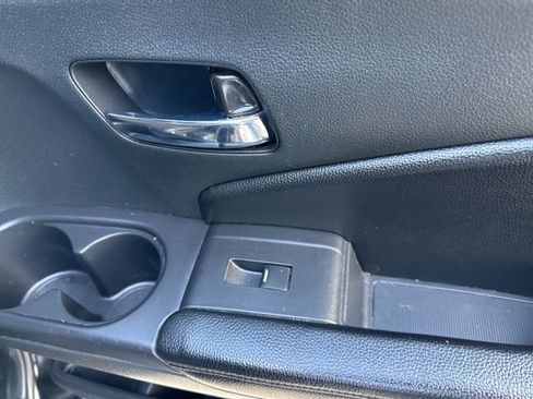 Used 2022 Honda Pilot Sport image 17