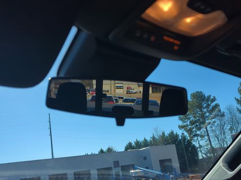 Used 2024 Chevrolet Colorado Trail Boss image 27