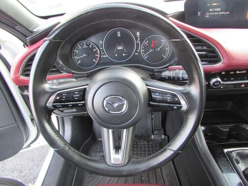 Used 2025 MAZDA MAZDA3 2.5 S Hatchback w/ Premium Pkg image 14