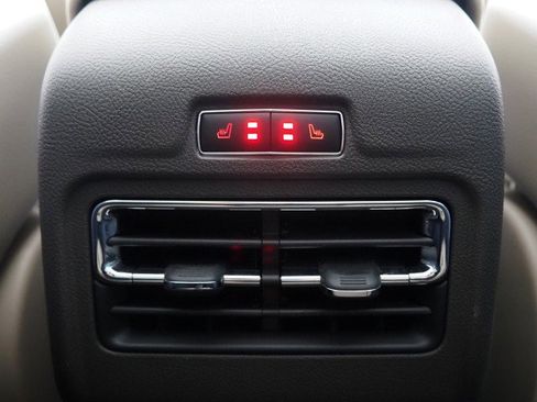 Used 2020 Lincoln Corsair Reserve w/ Equipment Group 201A image 25