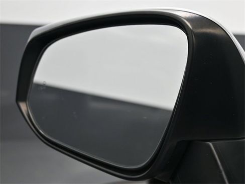 Used 2019 Toyota RAV4 LE image 5