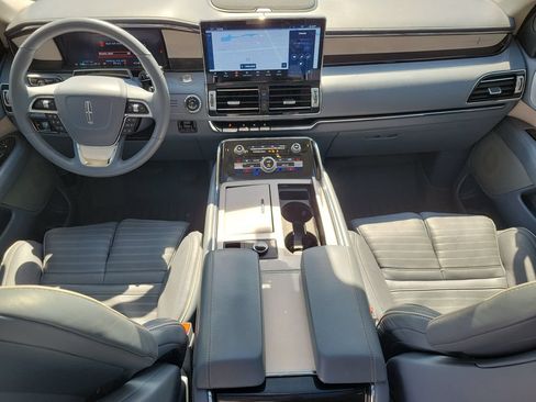 Certified 2024 Lincoln Navigator L Black Label AWD/4WD image 17