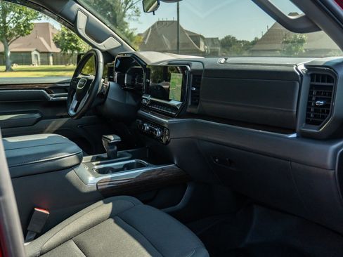 Used 2024 GMC Sierra 1500 Elevation AWD/4WD image 19