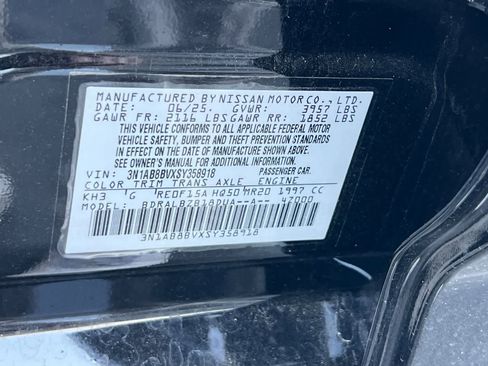 Used 2025 Nissan Sentra S FWD image 28