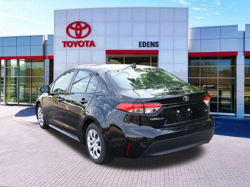 Used 2024 Toyota Corolla LE FWD image 7