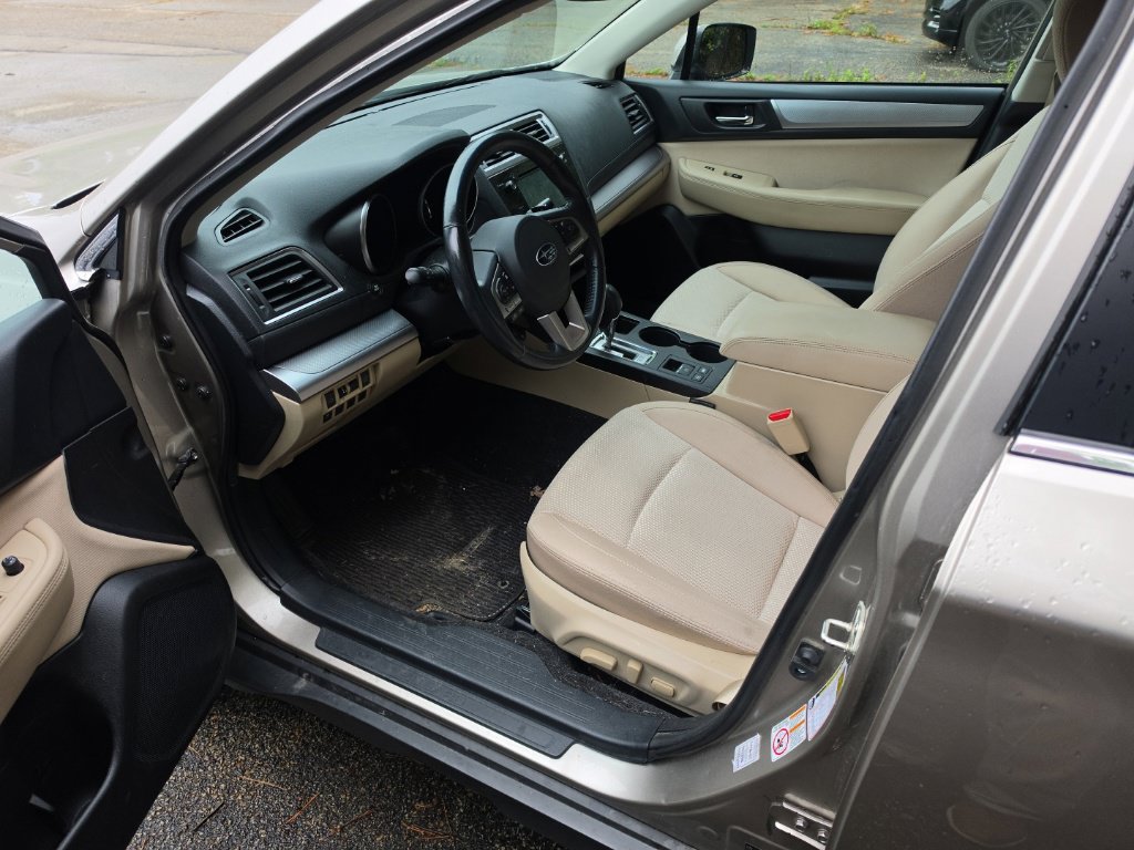 Used 2015 Subaru Outback 2.5i Premium AWD/4WD image 5