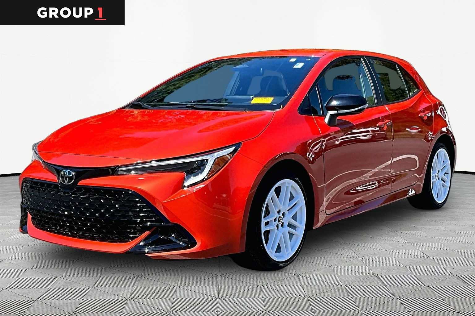Certified 2026 Toyota Corolla SE FWD image 1