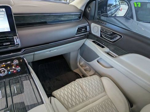 Used 2019 Lincoln Navigator Black Label image 16
