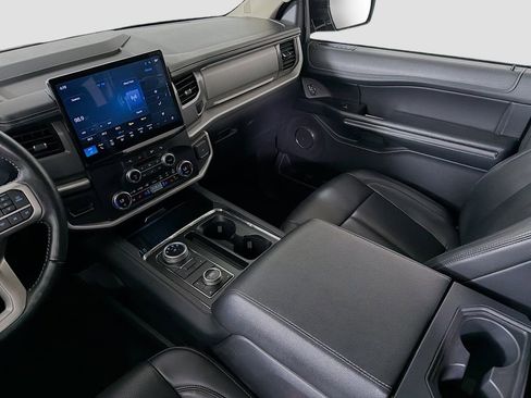 Used 2024 Ford Expedition Max XLT AWD/4WD image 26