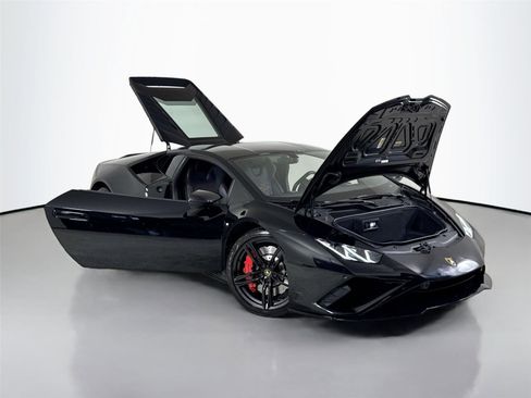Used 2021 Lamborghini Huracan EVO image 40