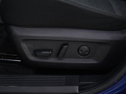 Used 2023 Nissan Rogue SV image 28