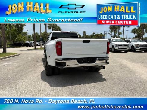 Used 2025 Chevrolet Silverado 3500 LTZ w/ LTZ Convenience Package AWD/4WD image 10