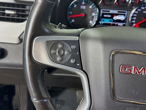 Used 2017 GMC Yukon SLT image 14