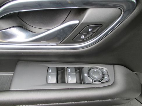 Used 2023 GMC Yukon XL SLE w/ Max Trailering Package image 13