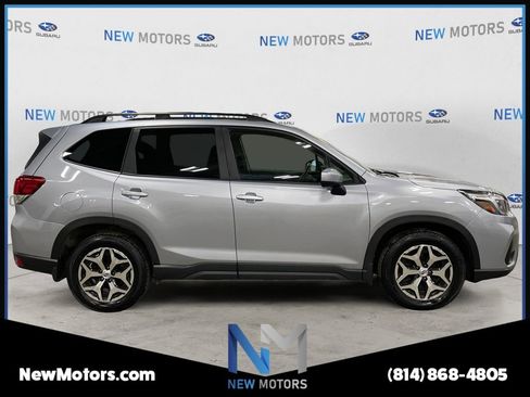 Used 2021 Subaru Forester Premium AWD/4WD image 6