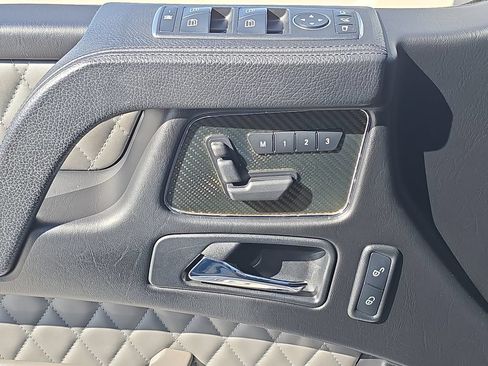 Used 2018 Mercedes-Benz G 65 AMG 4MATIC image 30