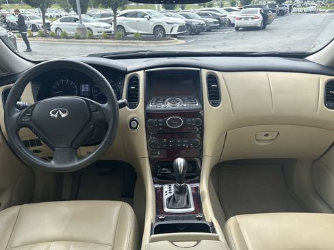 Used 2017 INFINITI QX50 AWD w/ Premium Plus Package image 29