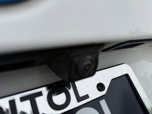 Used 2023 BMW 330e w/ M Sport Package image 12