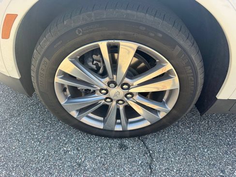 Used 2023 Cadillac XT5 Premium Luxury w/ LPO, Floor Liner Package AWD/4WD image 26