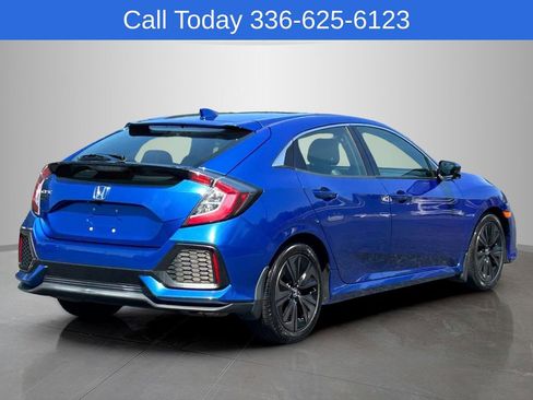Used 2018 Honda Civic EX image 5