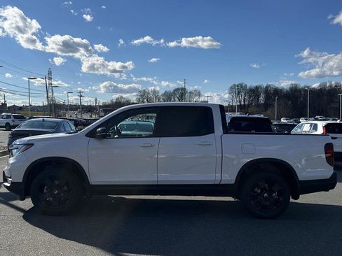 New 2026 Honda Ridgeline Black Edition image 2