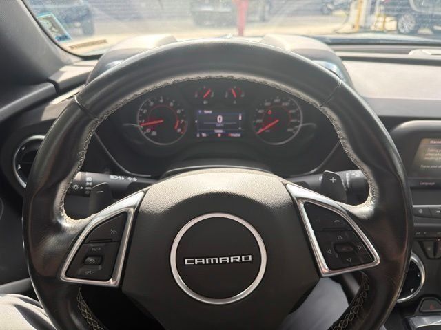 Used 2020 Chevrolet Camaro LT RWD image 17