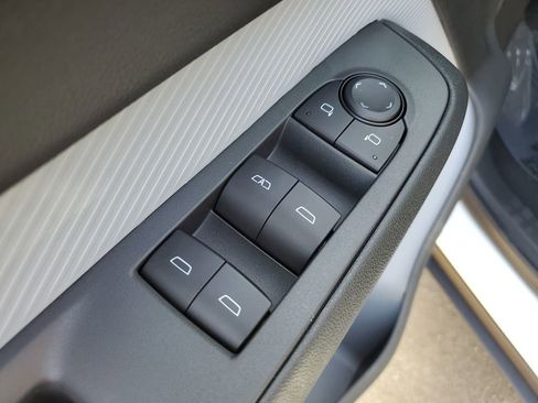 New 2027 Chevrolet Bolt LT w/ Comfort Package FWD image 19