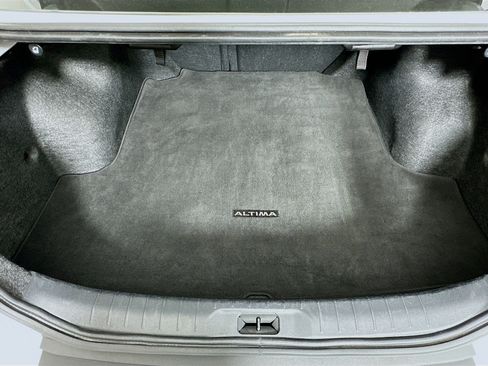 Used 2025 Nissan Altima 2.5 SV image 27