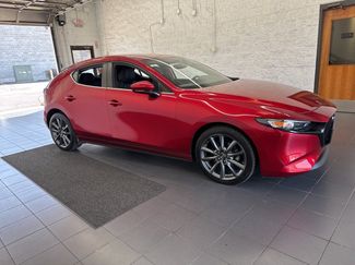 Used 2020 MAZDA MAZDA3 AWD Hatchback w/ Preferred Pkg image 1