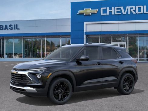 New 2026 Chevrolet TrailBlazer LT w/ Midnight Edition AWD/4WD image 2