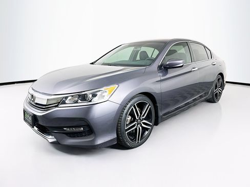 Used 2017 Honda Accord Sport image 3