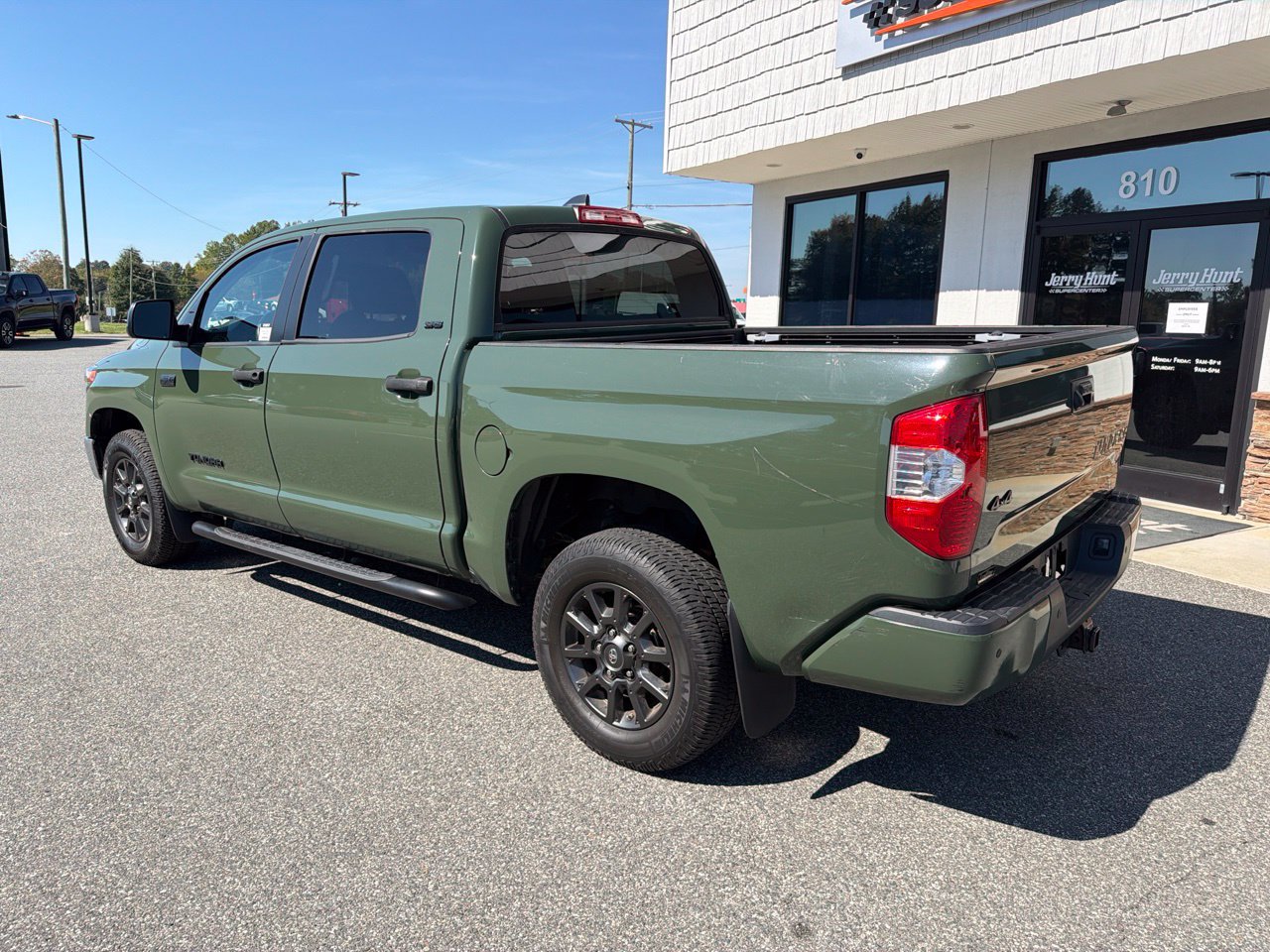 Used 2021 Toyota Tundra SR5 w/ Trail Edition AWD/4WD image 6