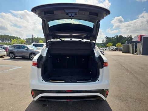 Used 2024 Jaguar F-PACE R-Dynamic S AWD/4WD image 17