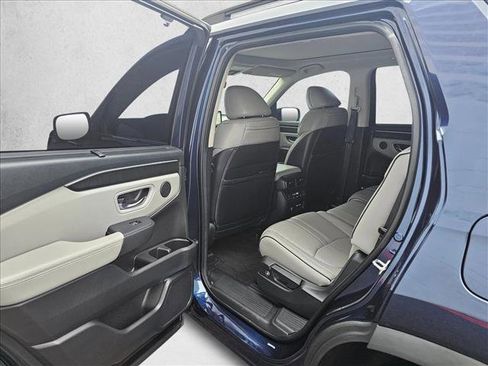 Used 2023 Honda Pilot Elite image 14
