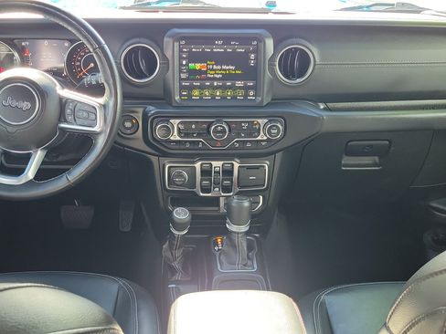 Used 2021 Jeep Wrangler Unlimited Sahara AWD/4WD image 14
