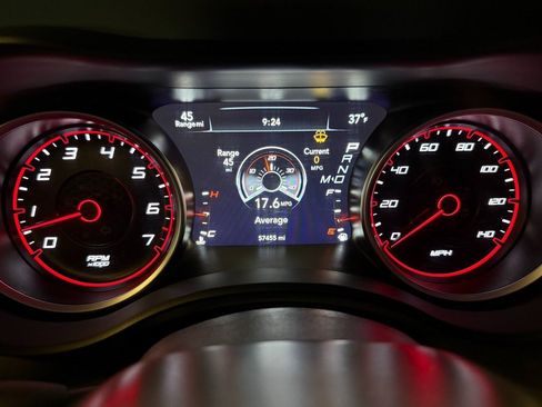 Used 2023 Dodge Charger SXT image 10