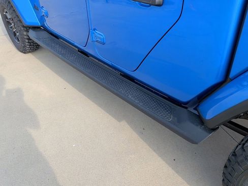 New 2025 Jeep Gladiator High Tide image 46