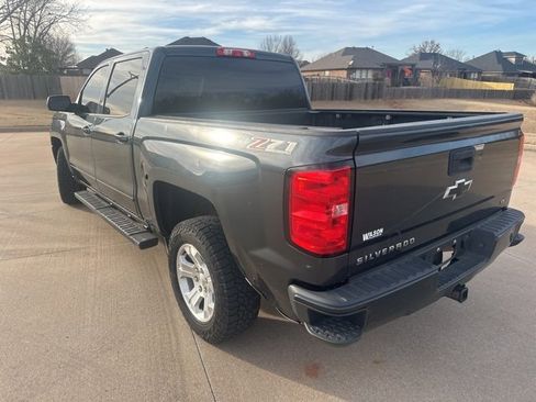 Used 2018 Chevrolet Silverado 1500 LT w/ Texas Edition image 3