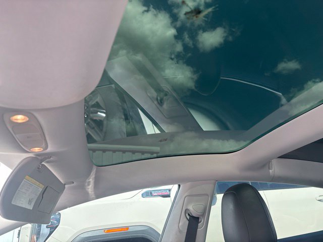 Used 2019 Tesla Model 3 Standard Range RWD image 9