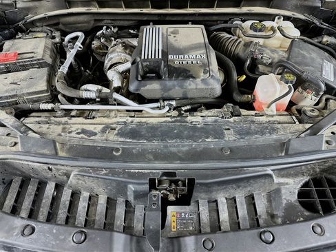 Used 2021 Chevrolet Tahoe RST w/ Luxury Package image 34