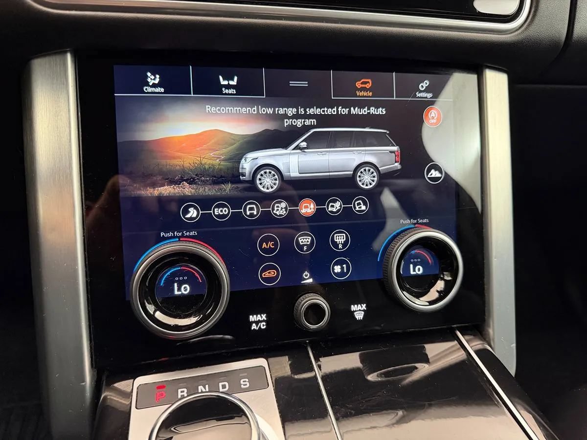 Used 2020 Land Rover Range Rover HSE AWD/4WD image 33