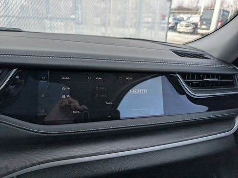 Used 2022 Jeep Grand Cherokee Limited 4xe image 6