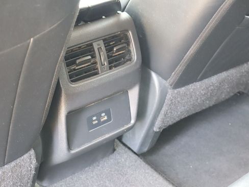 Used 2023 Nissan Rogue SV w/ SV Premium B Package FWD image 19