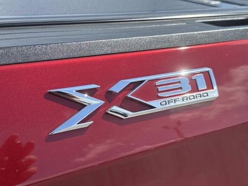 Used 2021 GMC Sierra 1500 SLT AWD/4WD image 14