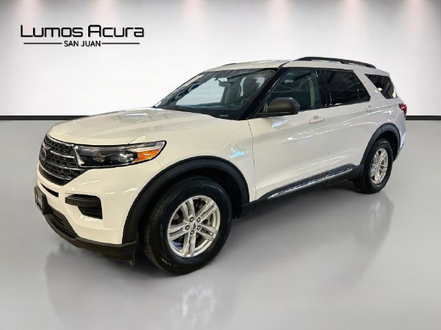 Used 2024 Ford Explorer XLT AWD/4WD image 3