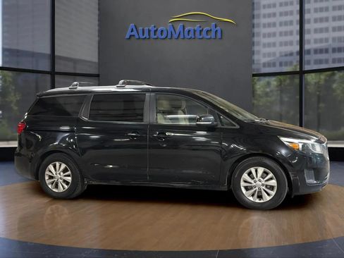 Used 2016 Kia Sedona LX w/ LX Convenience Package FWD image 13