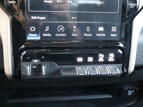 Used 2023 RAM 2500 Laramie AWD/4WD image 25
