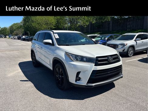 Used 2019 Toyota Highlander SE w/ Protection Package #3 AWD/4WD image 1